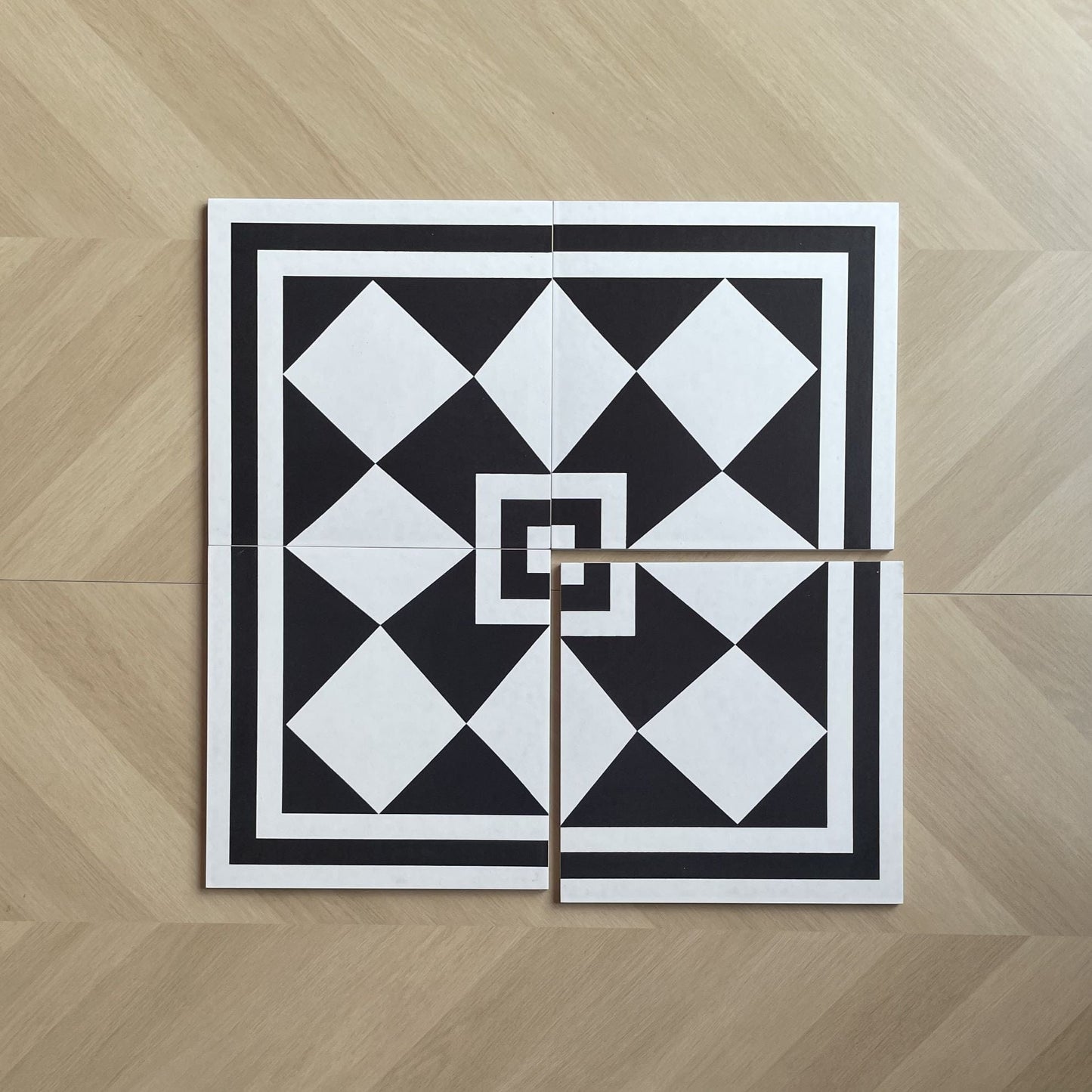 Cnr & Brd Series - Tone-Setter Satin (Corner) 300x300mm Ceramic Tile