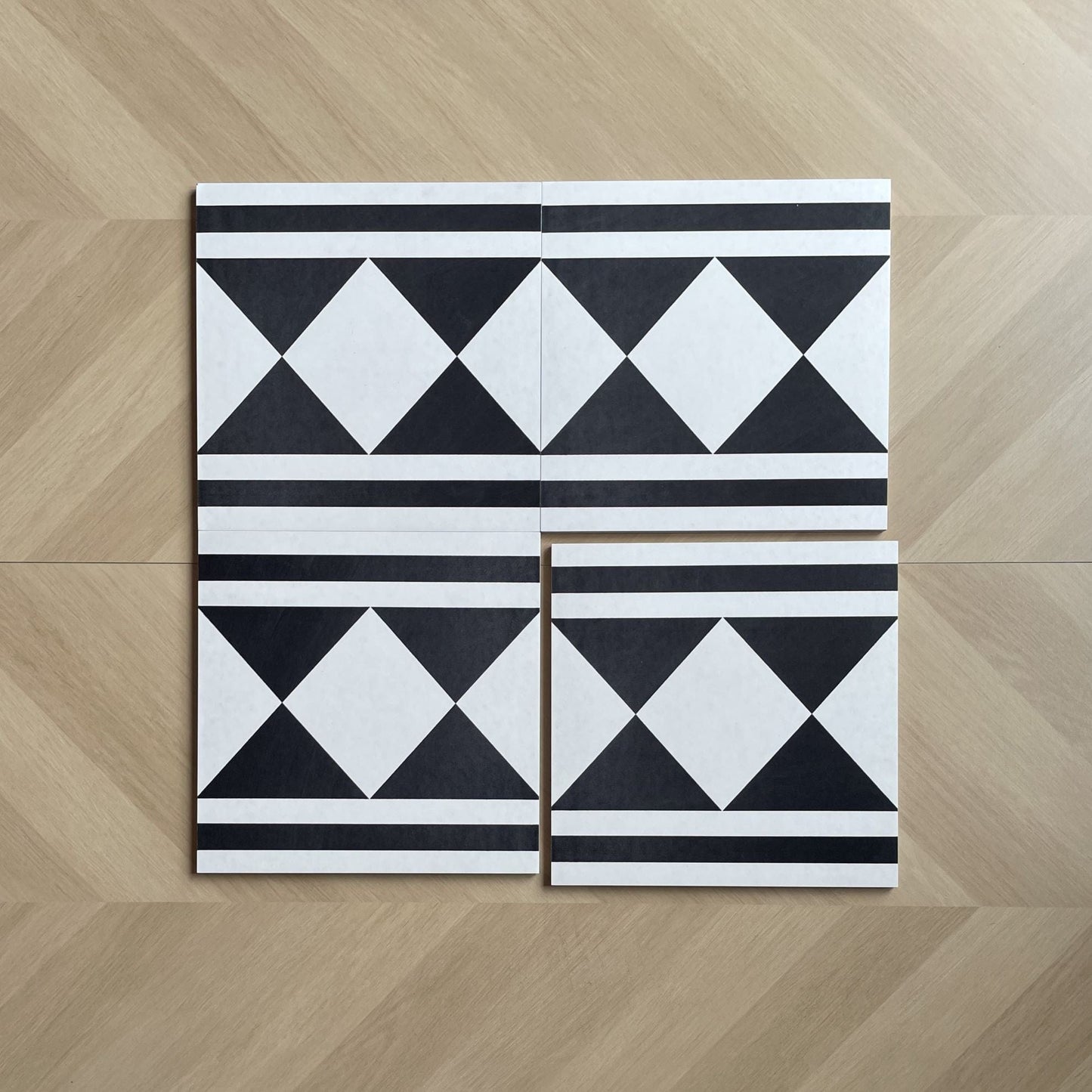 Cnr & Brd Series - Tone-Setter Satin (Border) 300x300mm Ceramic Tile